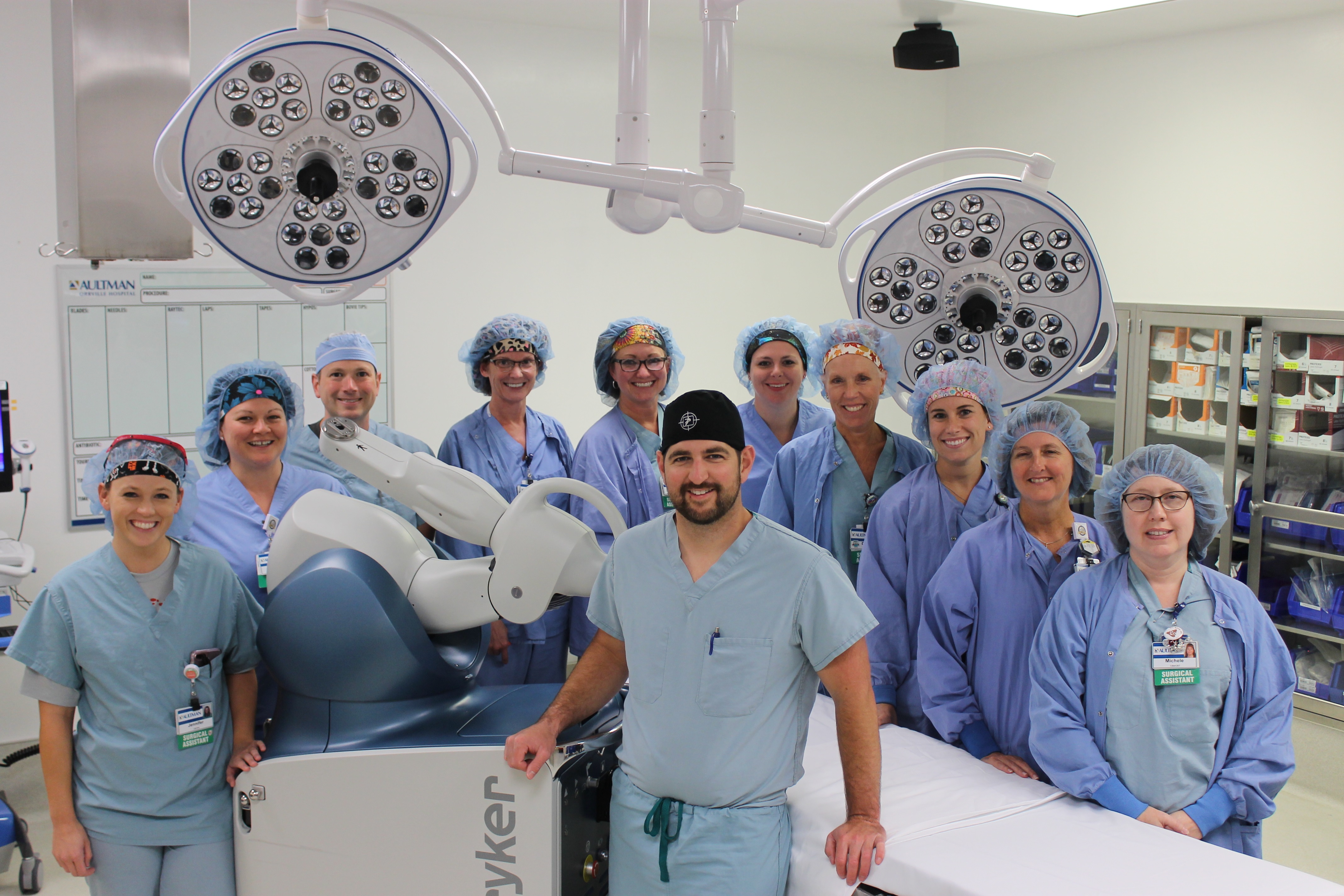 AOH Celebrates 100th Robotic Knee Surgery