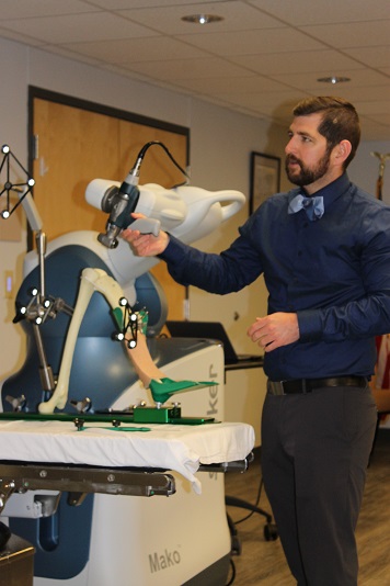 Dr. Widmer with Mako robot